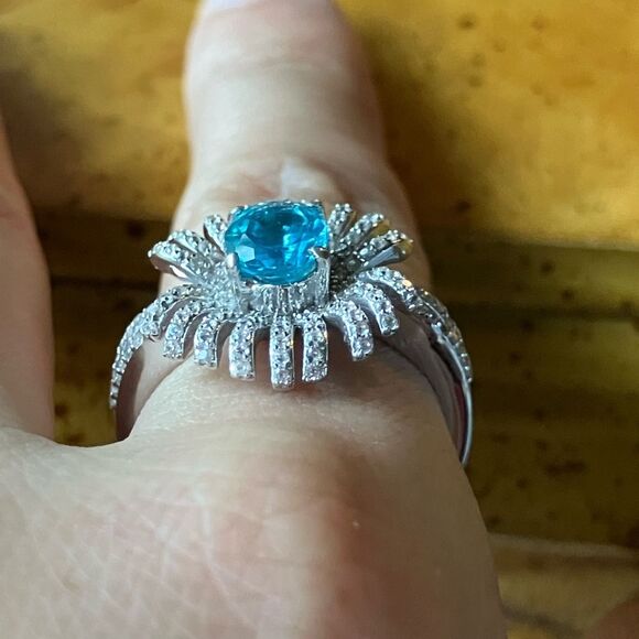Natural Blue Apatite Sterling Silver Cocktail Ring Size 9 - Picture 2 of 9